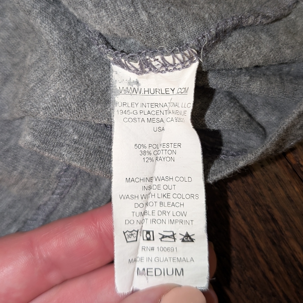 Hurley Graphic Henley Long Sleeve Tee in Gray - Picture 9 of 9